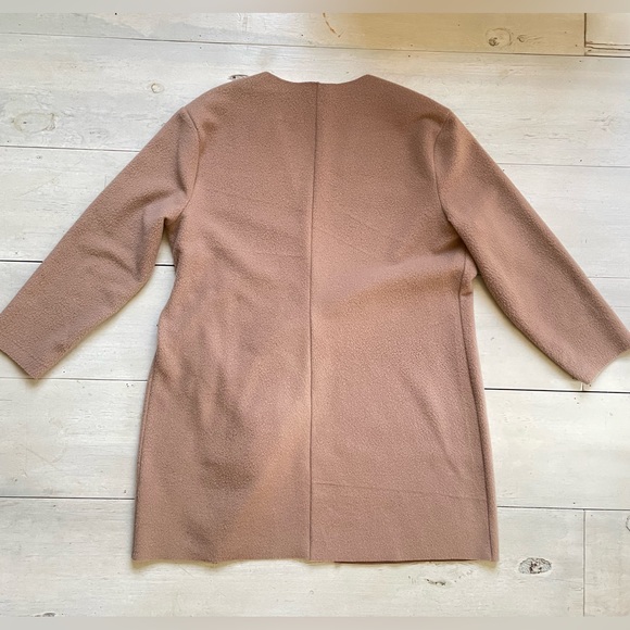 Fleece wrap with tie at side - Picture 7 of 8